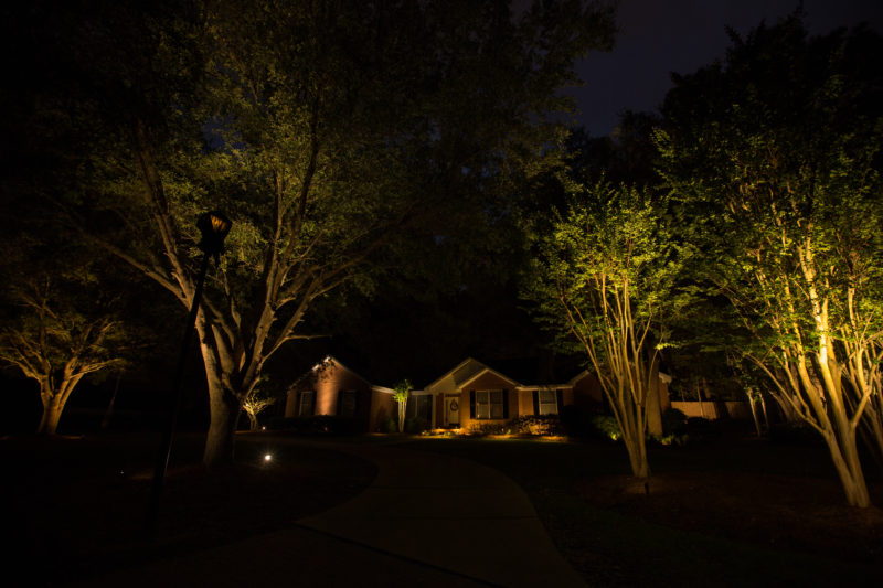 Add An Extra Touch To Your Home With Landscape Lighting